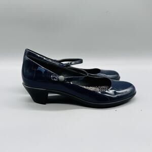 Camper Shoes Womens 8 Blue Patent Leather Mary Jane Block Heel Pumps Round Toe